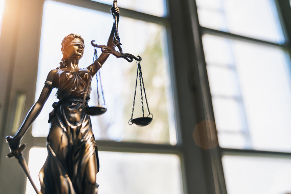 Una comarca líder no puede convivir con una Justicia al límite y desborda